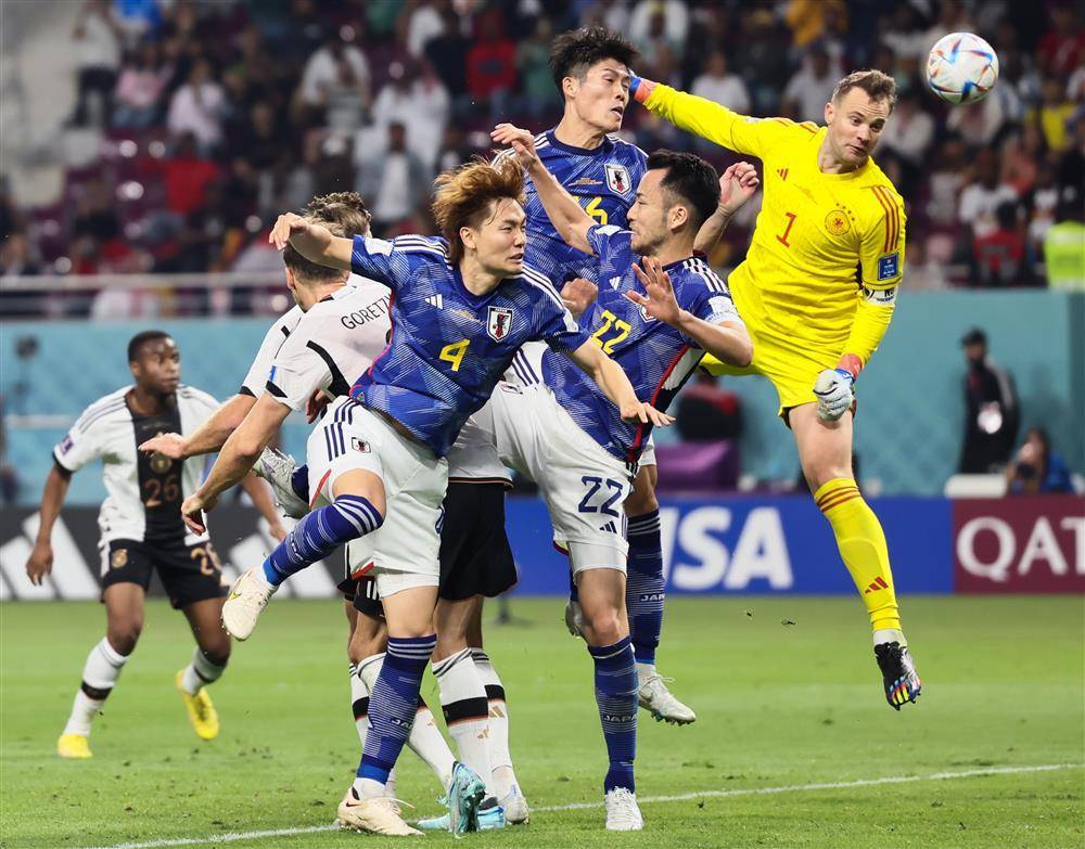 爱游戏-西亚卡姆爆冷击败日本队，精彩发挥引爆全场！的简单介绍